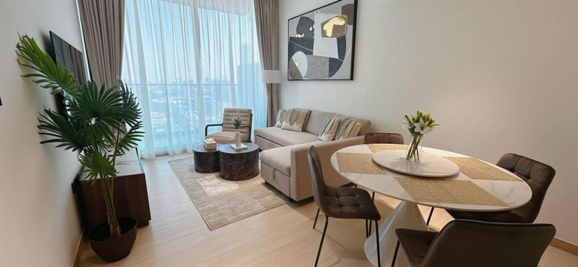 Charming 1 Bedroom In Jvc Apartment